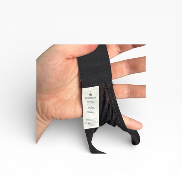 Lululemon sports bra size small - Picture 4 of 4